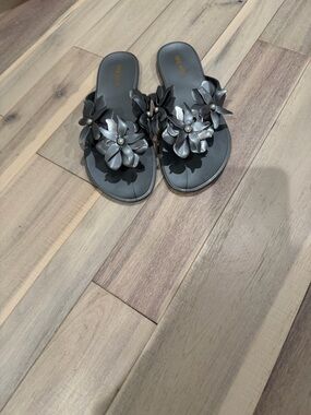 Nine West Metallic Silver Floral Slide Sandals